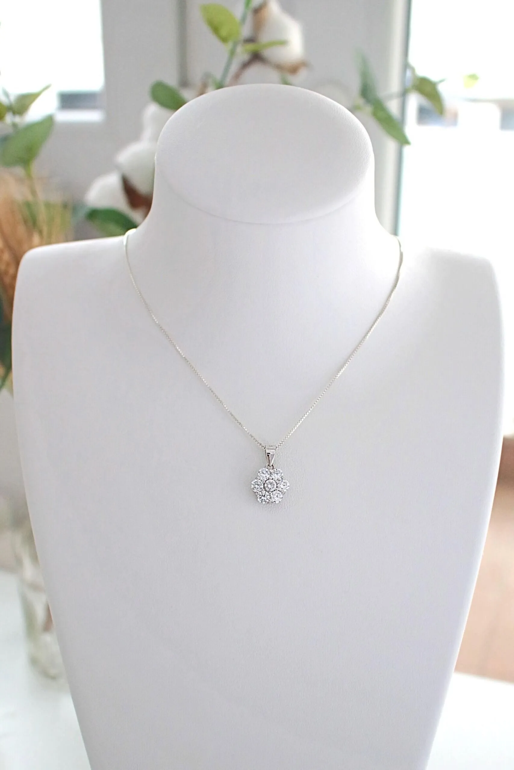 925 Silver Flower CZ Pendant Necklace