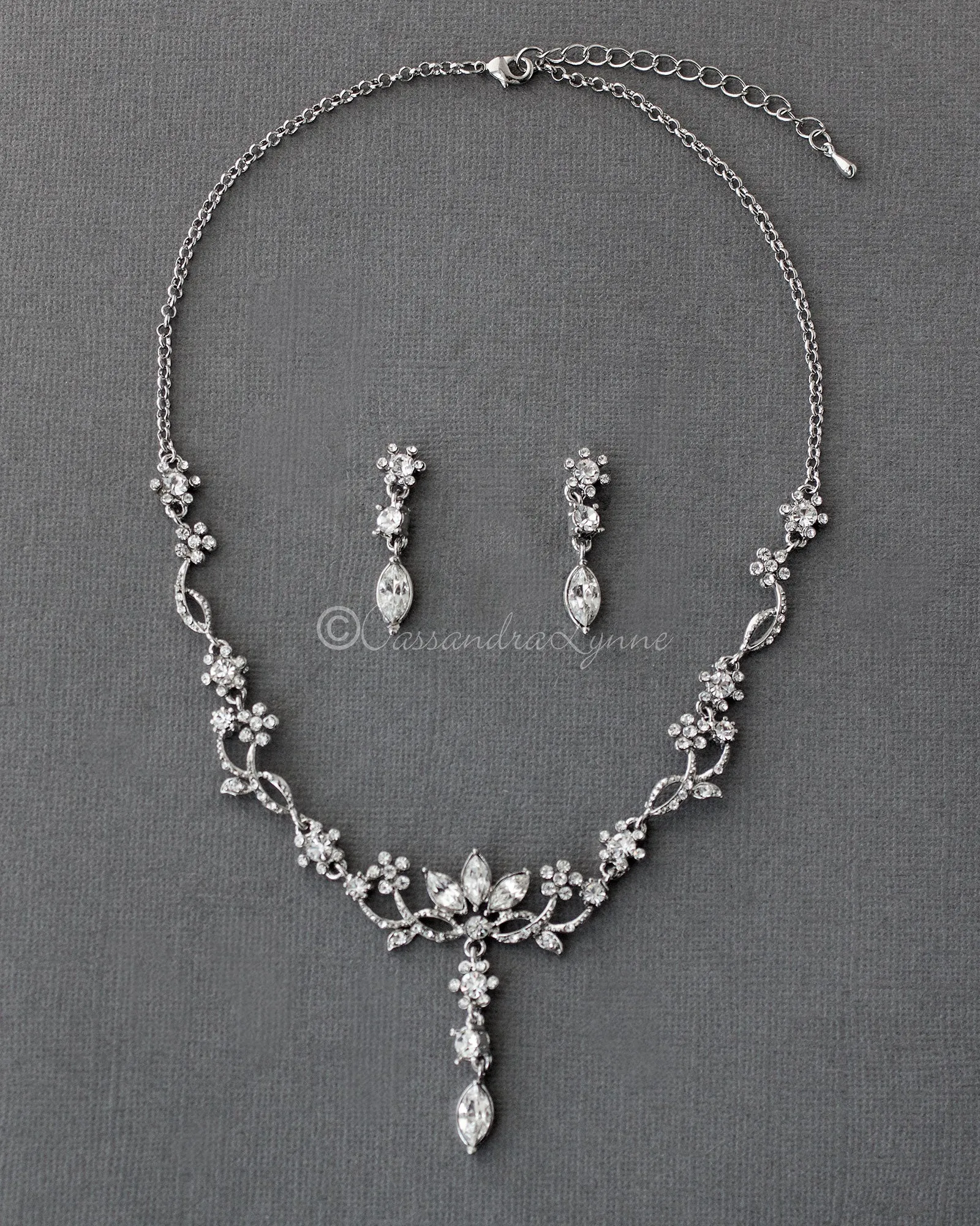 Antique Silver Flower Vine Necklace Set