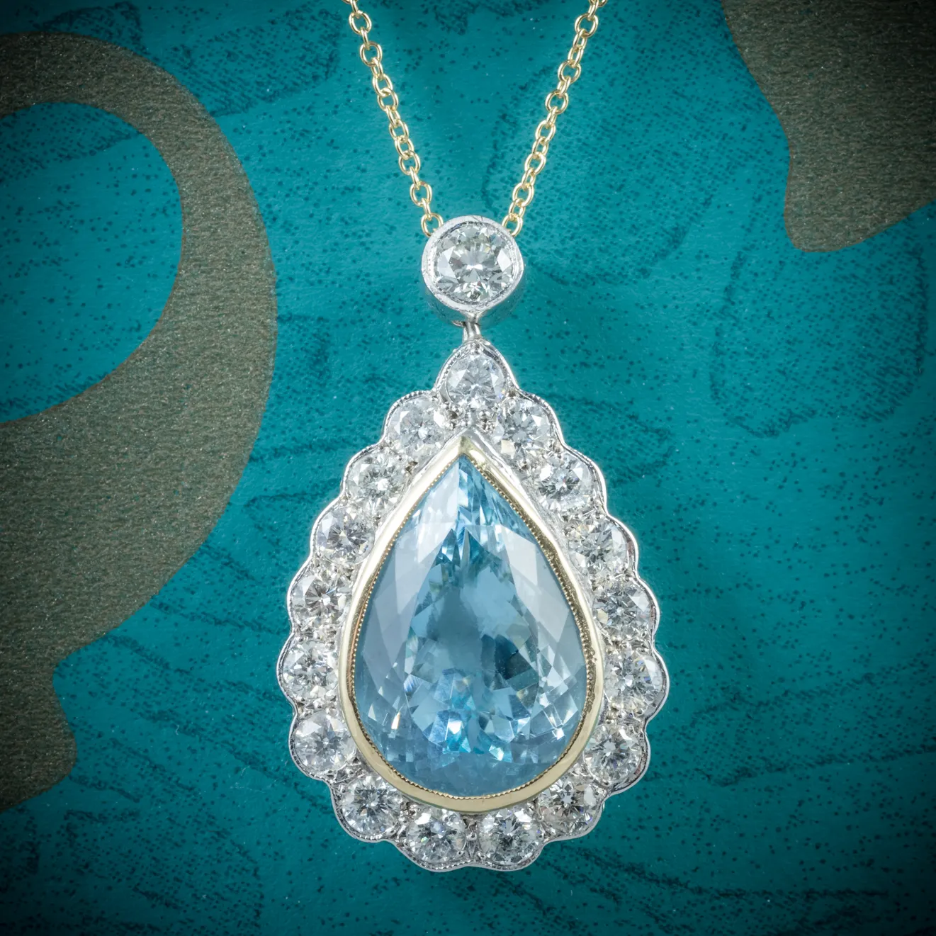 Aquamarine Diamond Pendant Necklace 10Ct Aqua 2Ct Diamonds