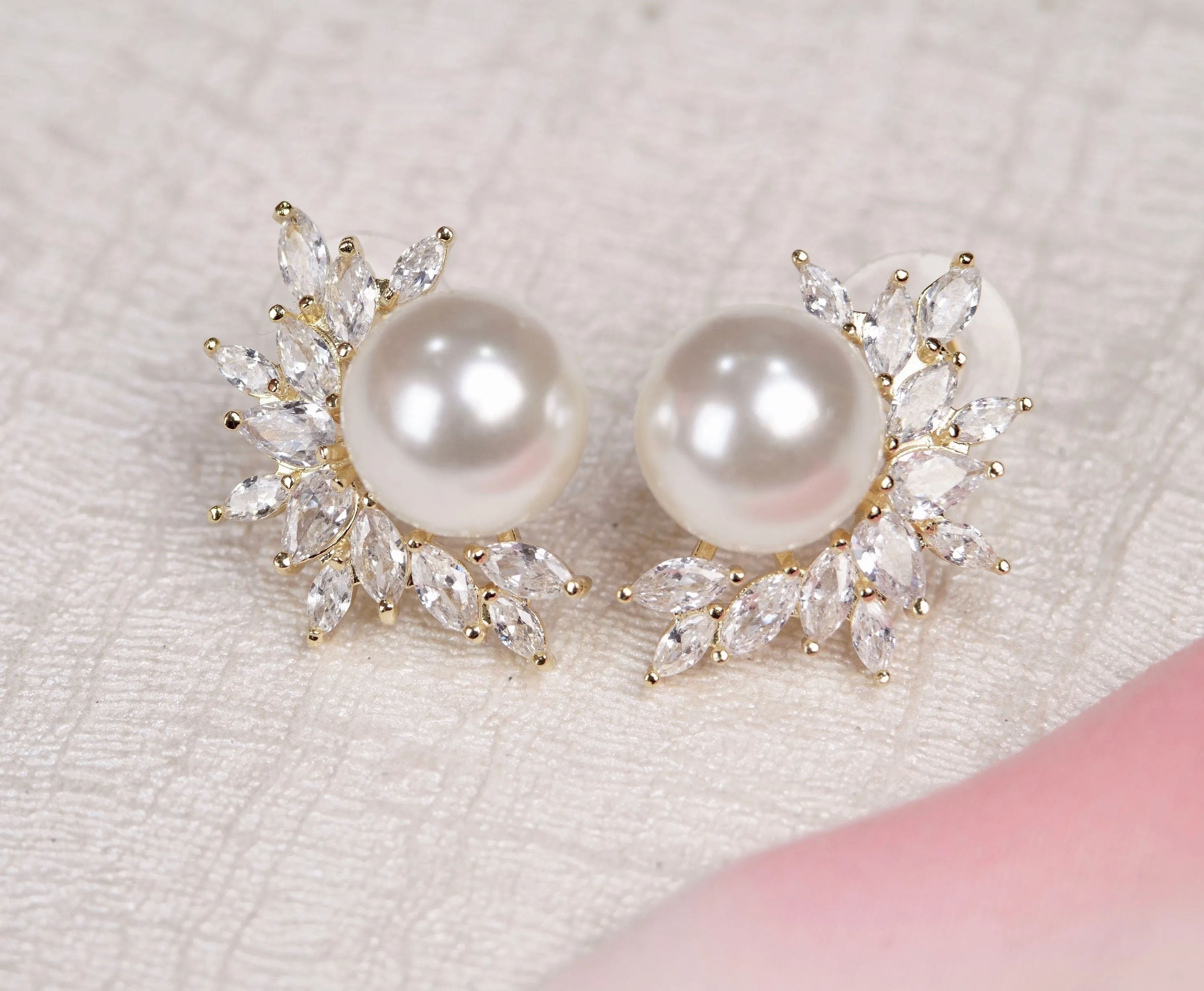 Bridal Pearl Stud Earrings - Samantha