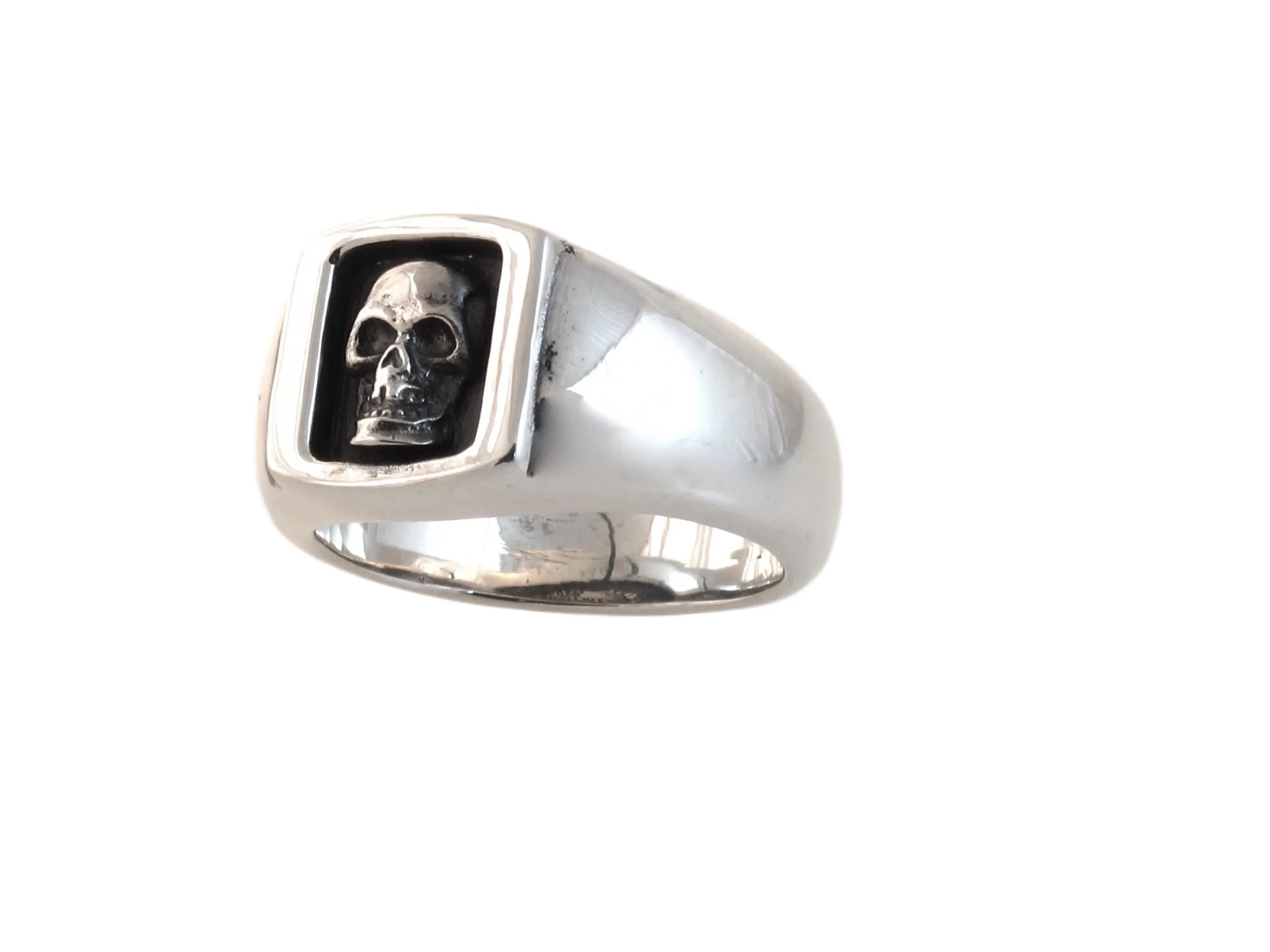 #DR - 18 Boxed Skull Ring Small