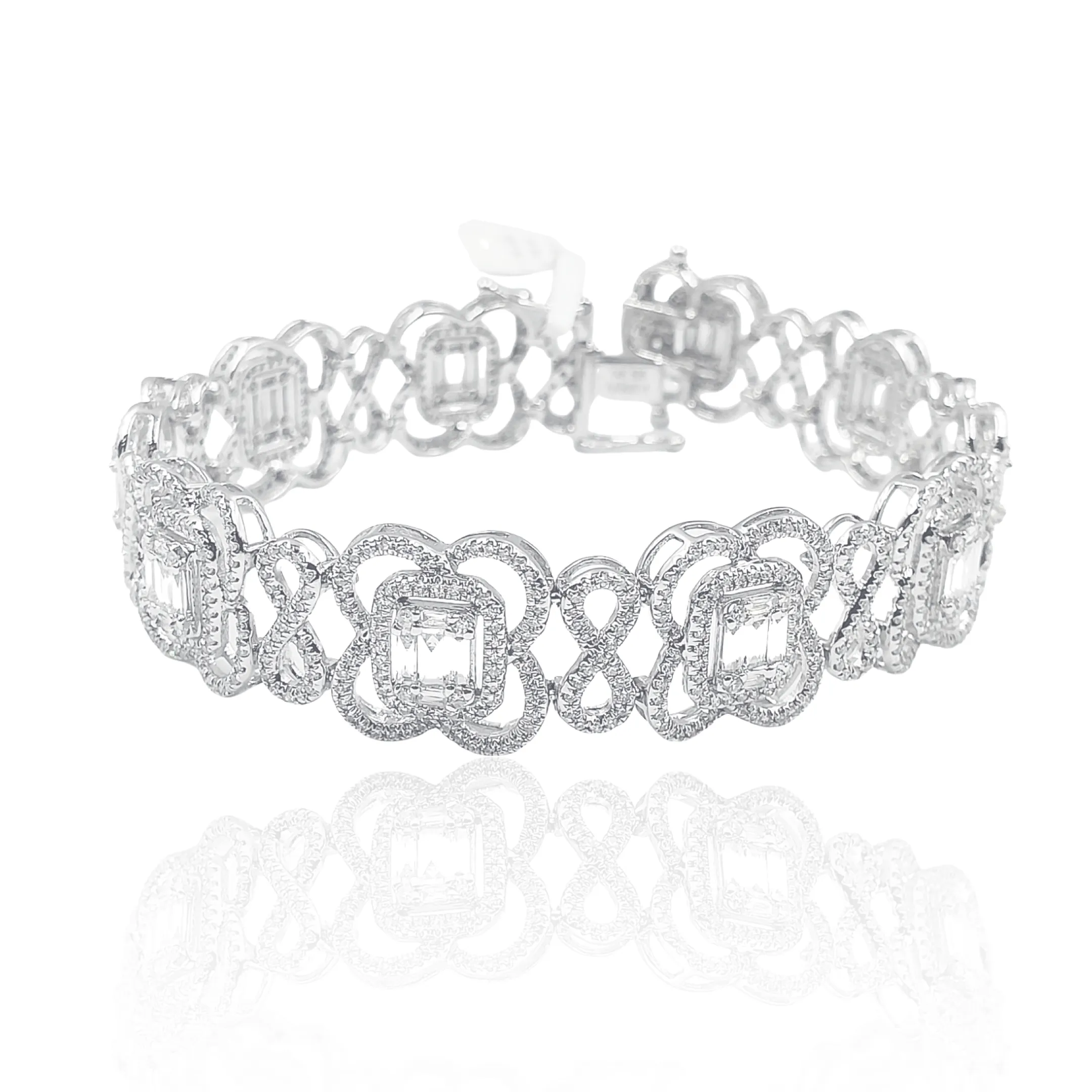 Floral Studded Diamond Bracelet 14kt