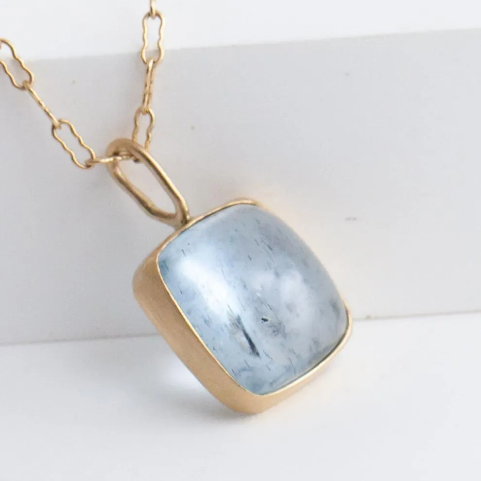 Gallery rectangle moss aquamarine necklace