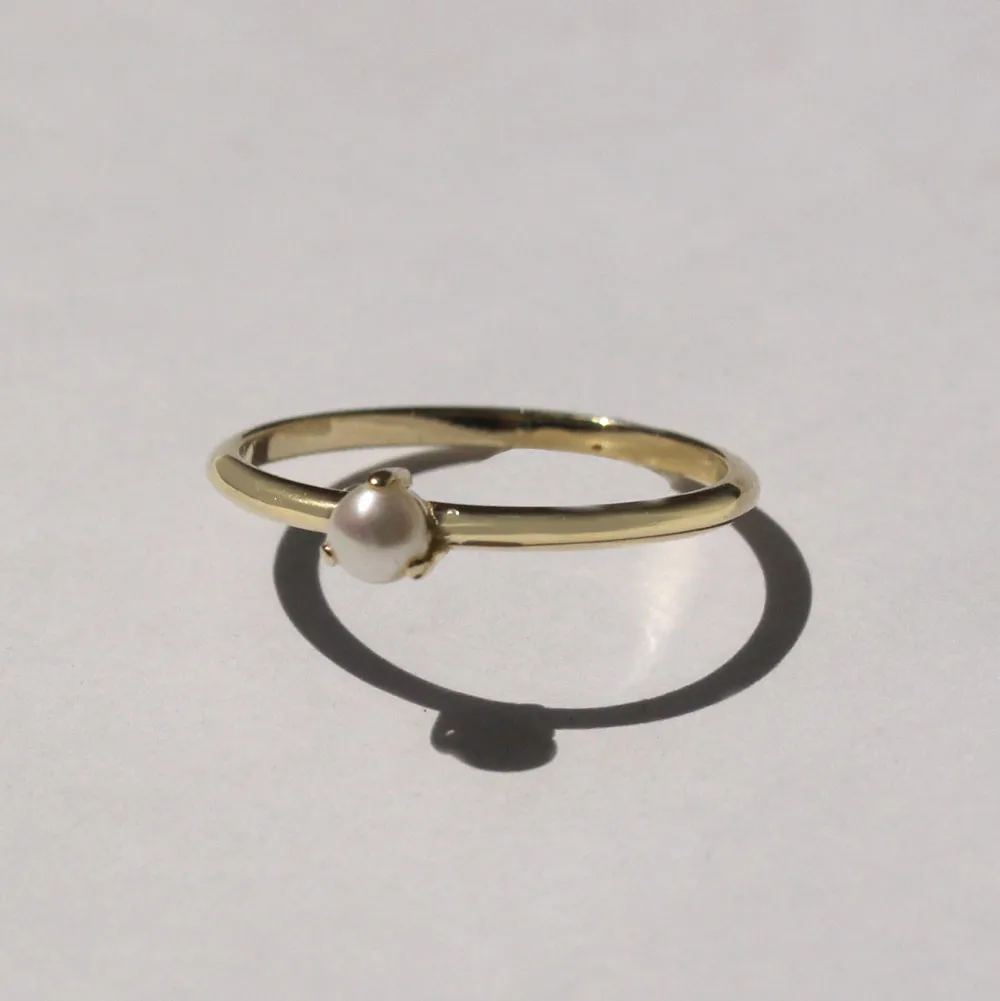 Kahlo Ring With Pearl