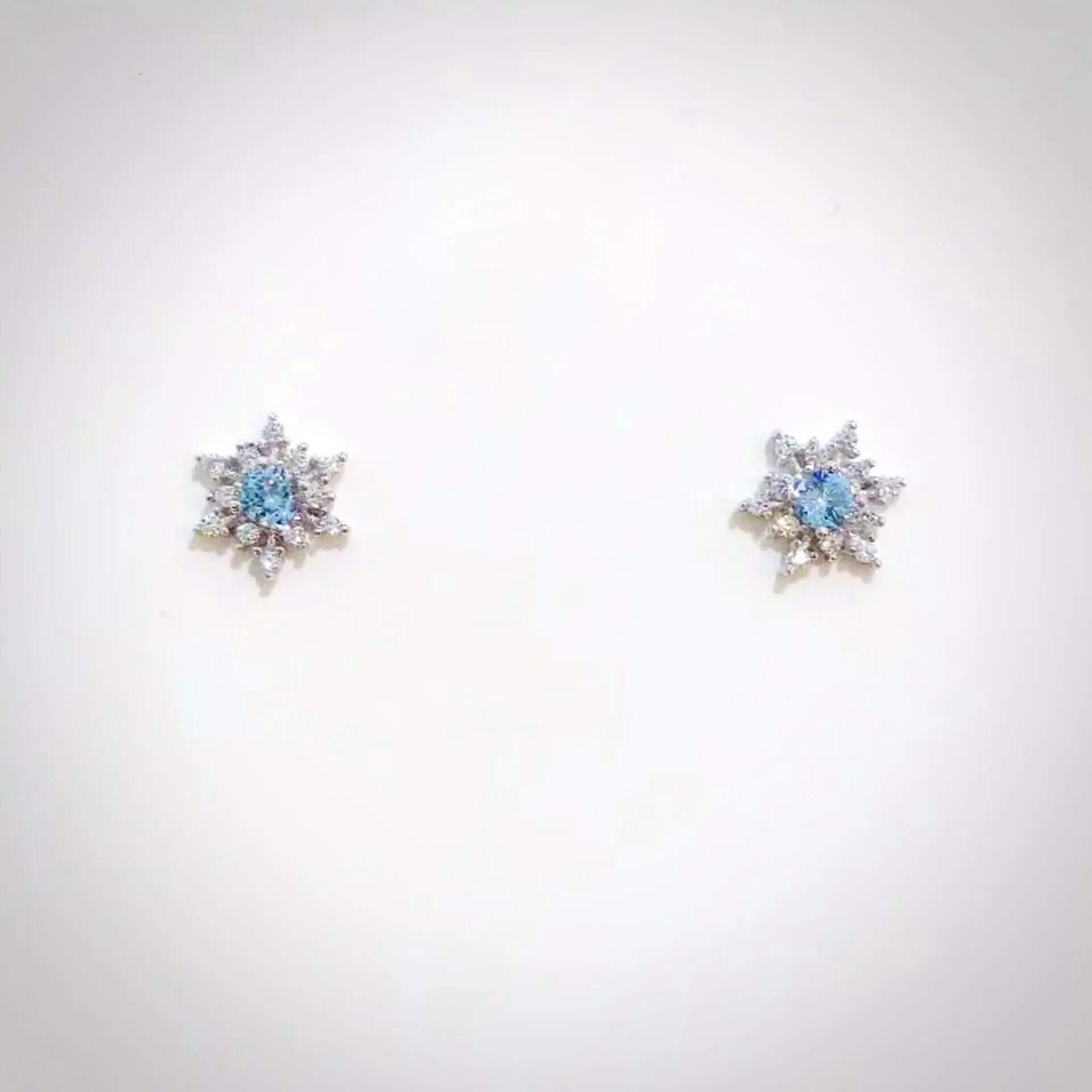 "Minou" - Snowflake Blue Bridal Stud Earrings