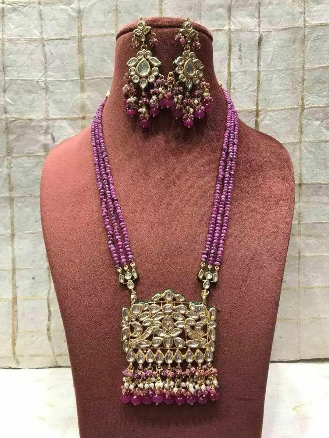 Rectangular Kundan Pendant Necklace