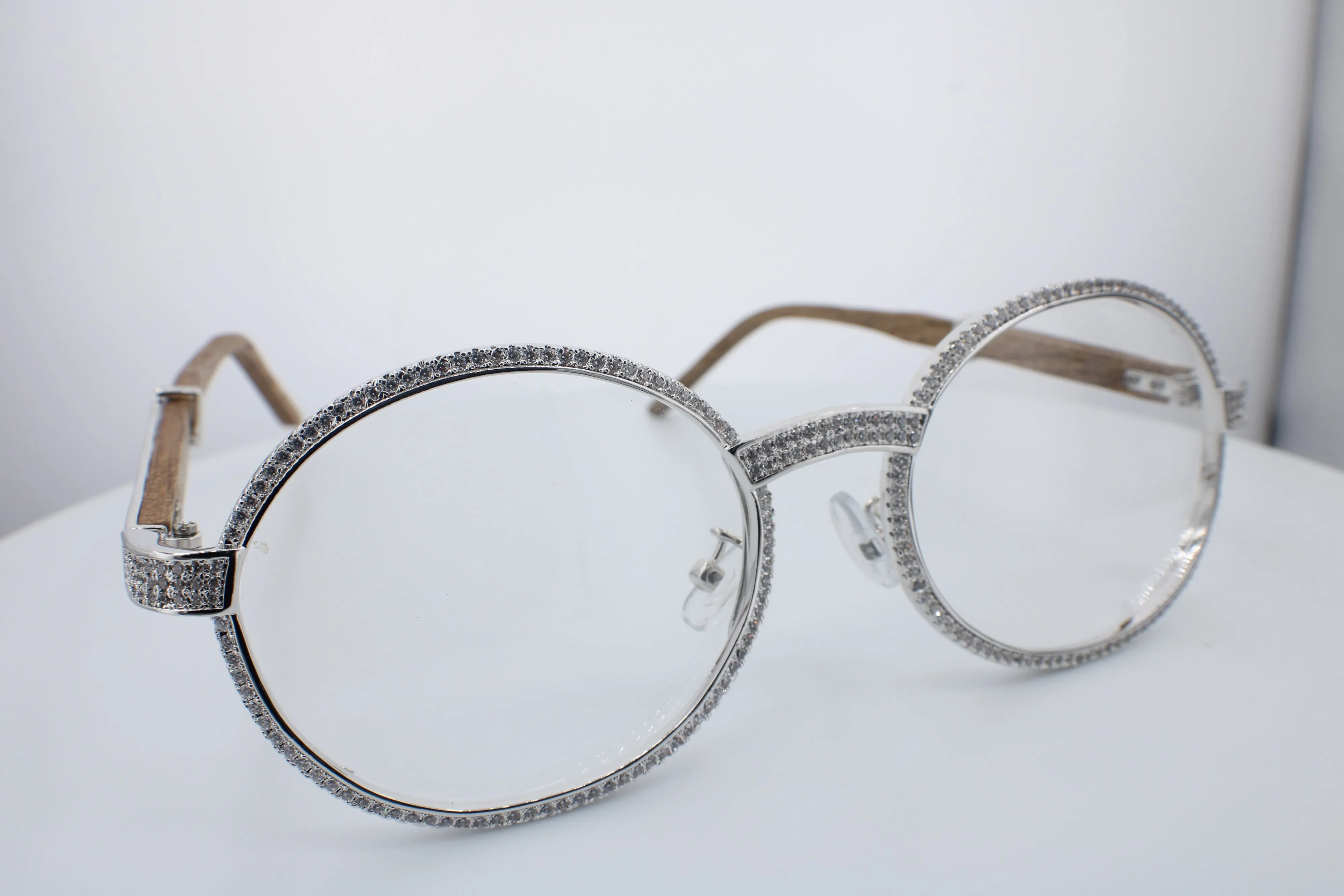 ROUND FRAME DIAMOND GLASSES | White Gold