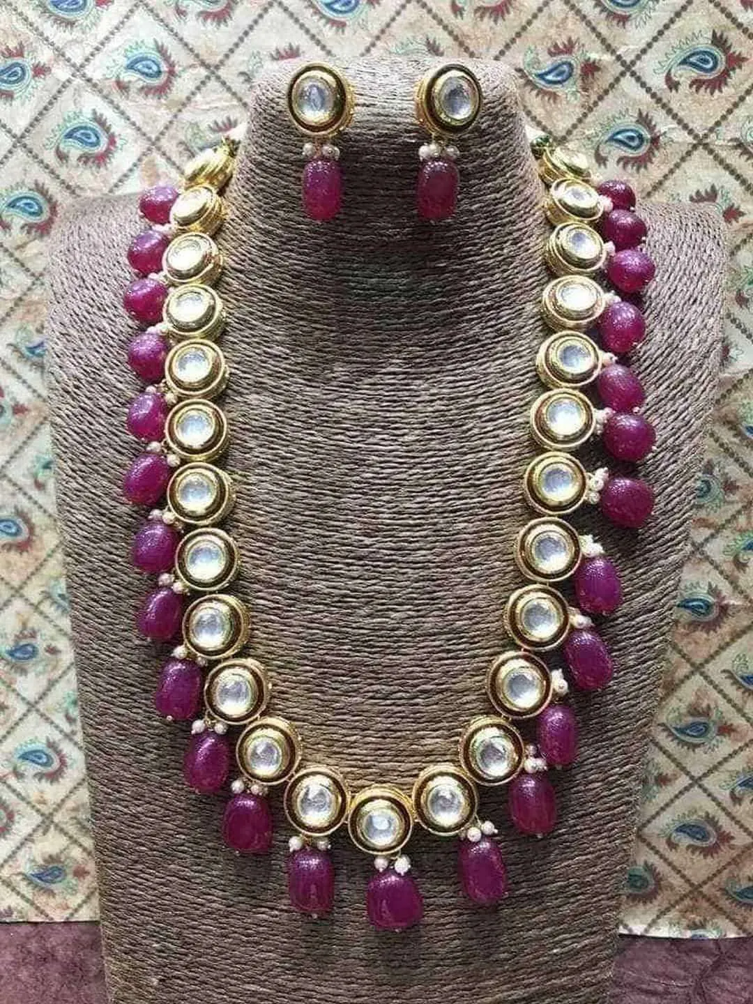 Round Kundan Necklace With Pink Beads