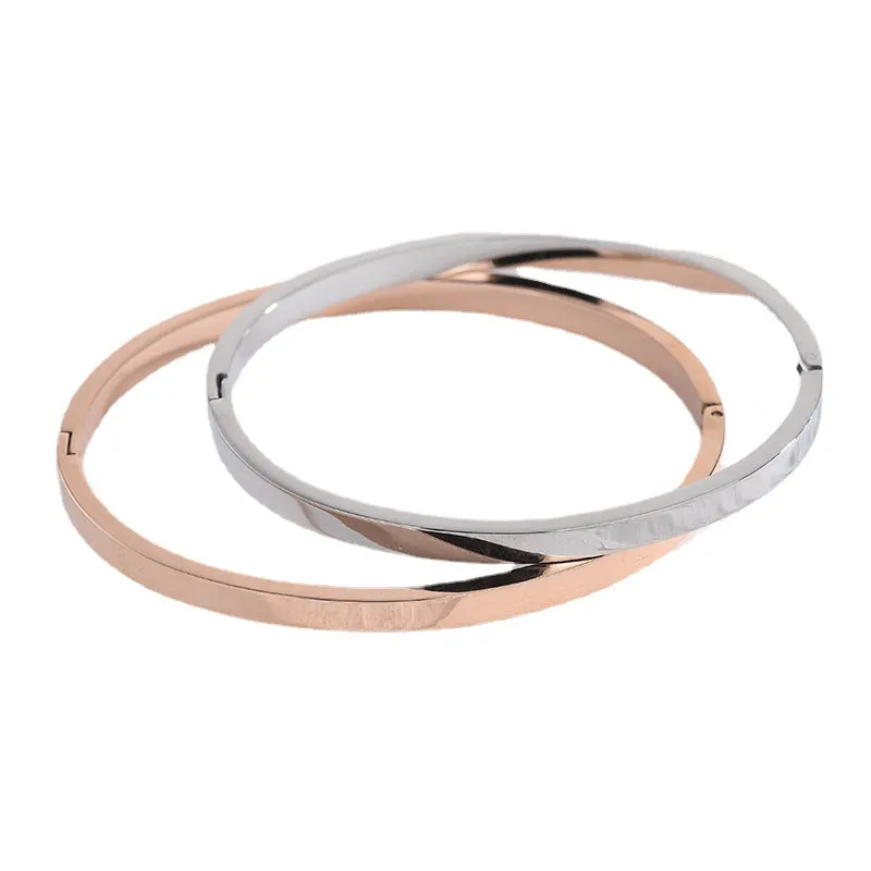 Small Snap Buckle Oval Bracelet In Titanium And Rose Gold