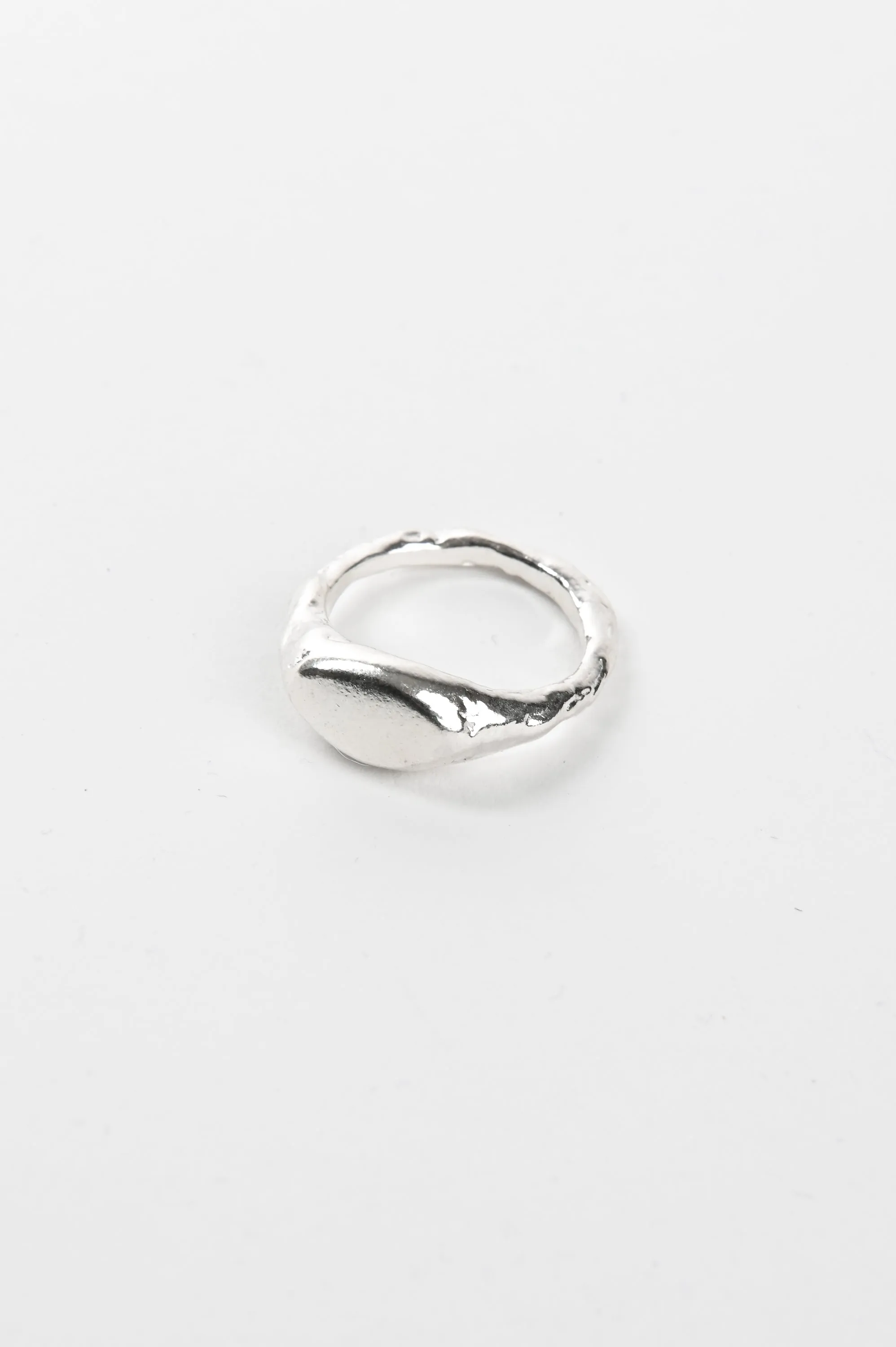 Studio Zali 'Lava' Signet Ring