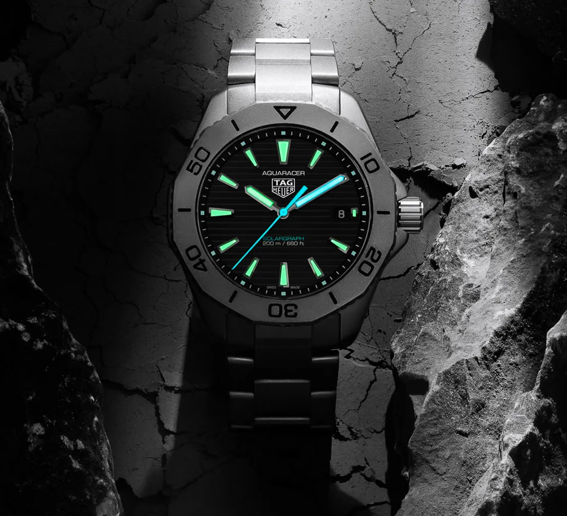 TAG Heuer Aquaracer Professional 200 Solargraph with Titanium Bracelet