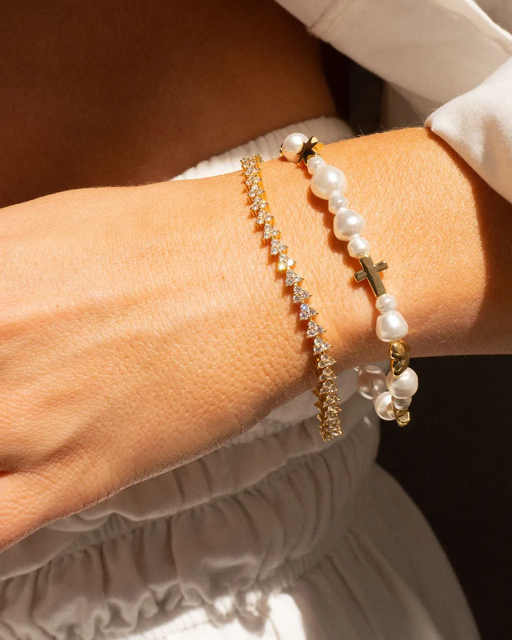 The Etoile Pearl Stud Bracelet