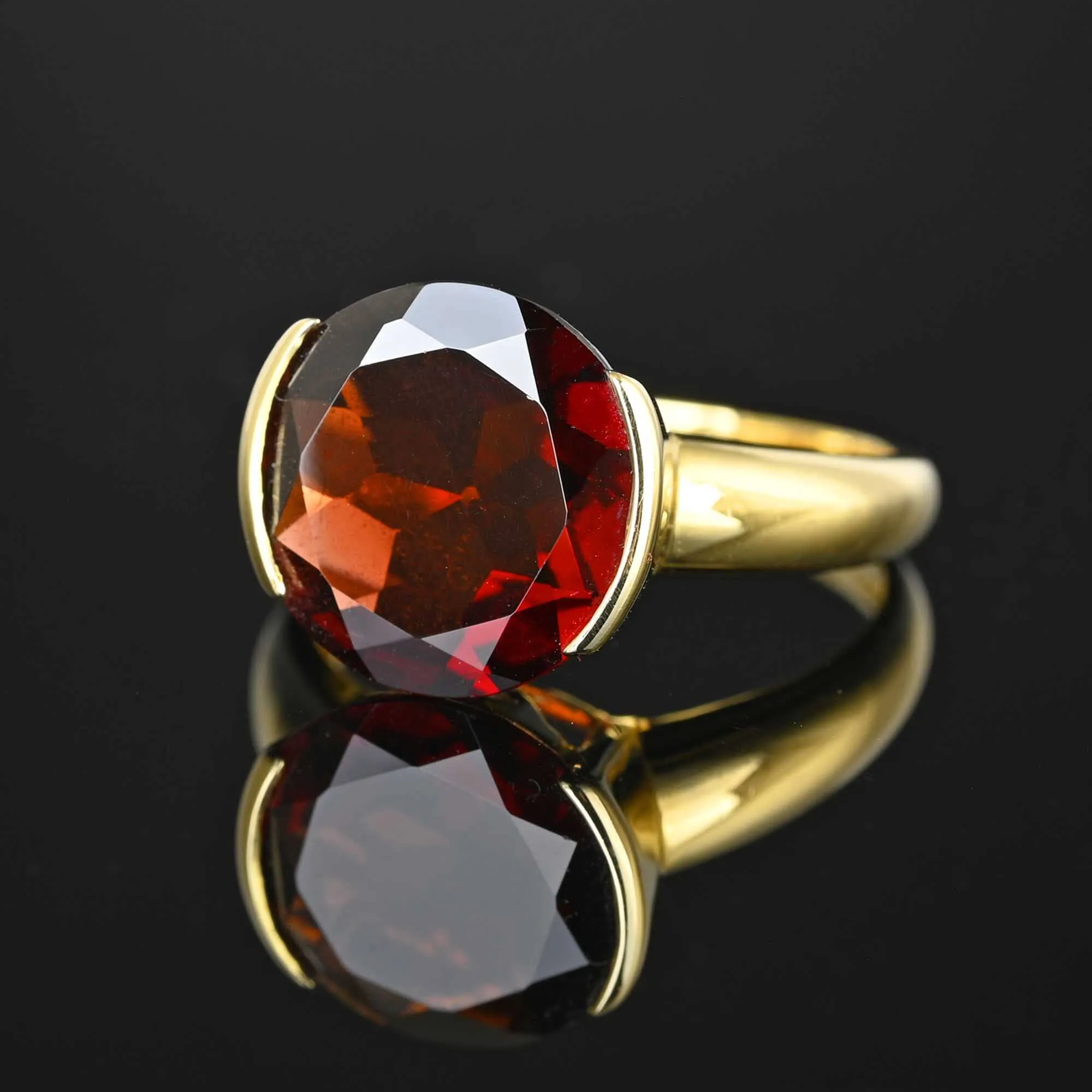 Vintage Signet Style Modernist Garnet Ring in 14K Gold