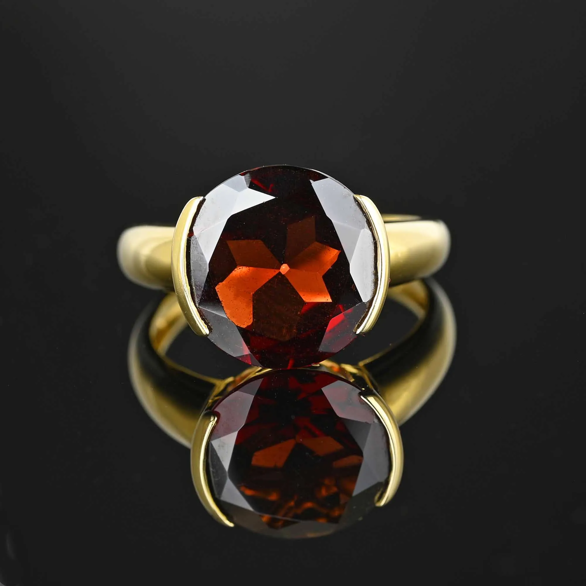 Vintage Signet Style Modernist Garnet Ring in 14K Gold